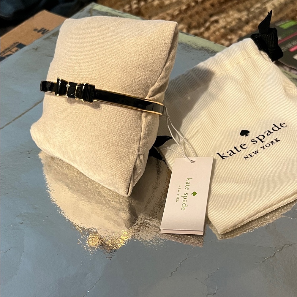 NWT Kate Spade Glossy Black Enamel Bow Bracelet with dust bag